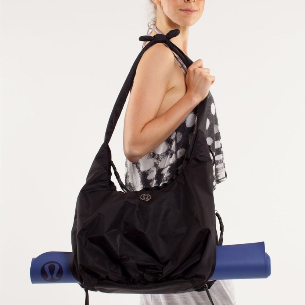 Lululemon sacksana bag large black